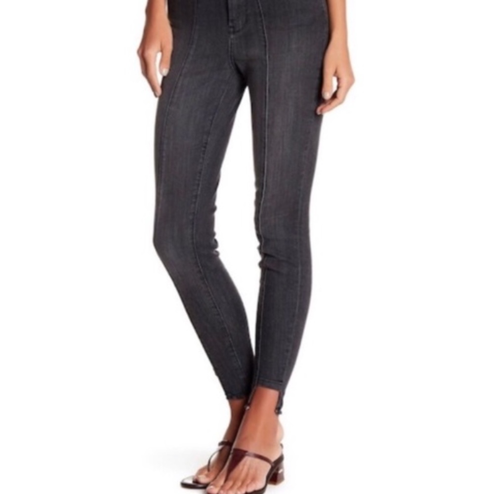 Dark Grey Melrose and Market Frayed/Offset Hem Jeans, Size 24